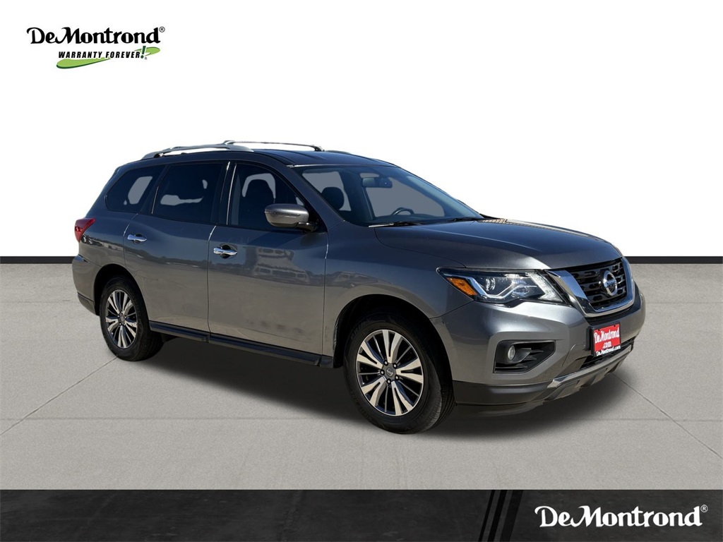 2019 Nissan Pathfinder SV Gray at Bravo Nissan