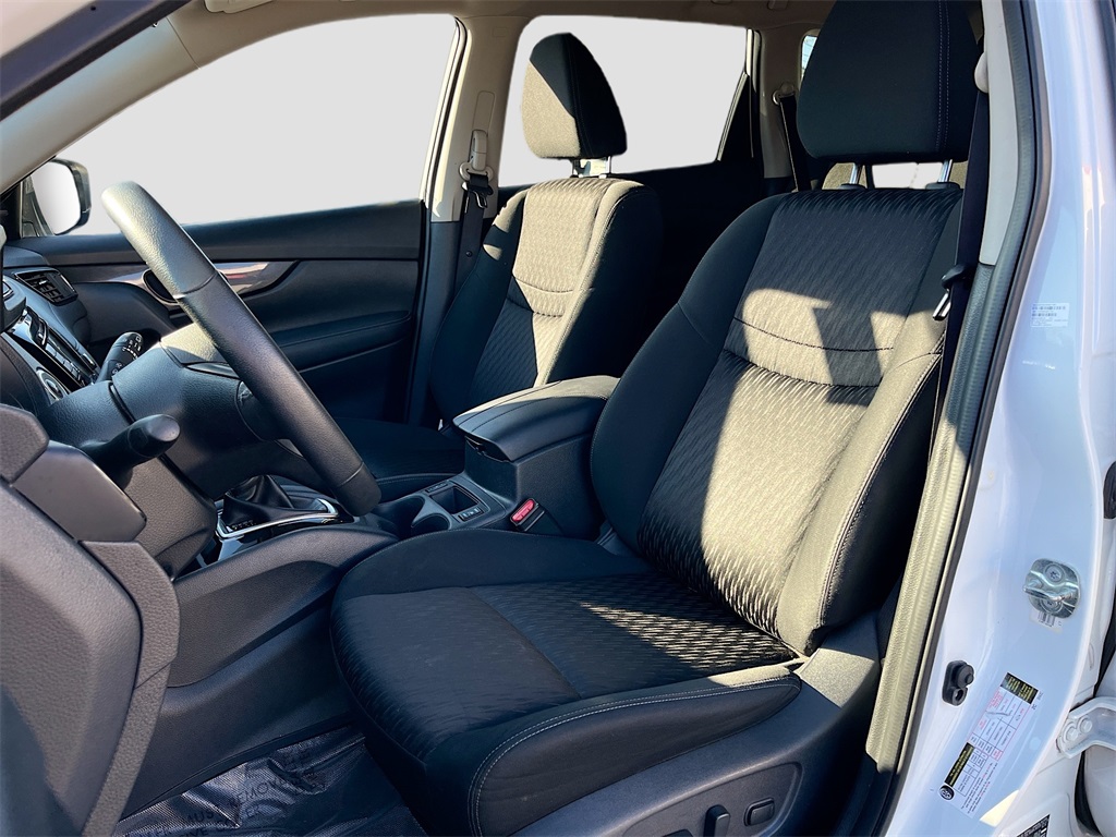 2020 Nissan Rogue SV White at Martin Chrysler Dodge Jeep Ram