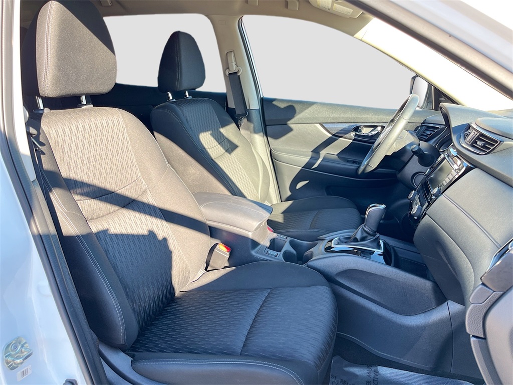 2020 Nissan Rogue SV White at Martin Chrysler Dodge Jeep Ram