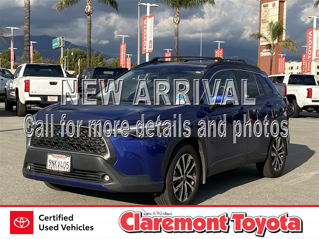 2024 Toyota Corolla Cross XLE FWD
