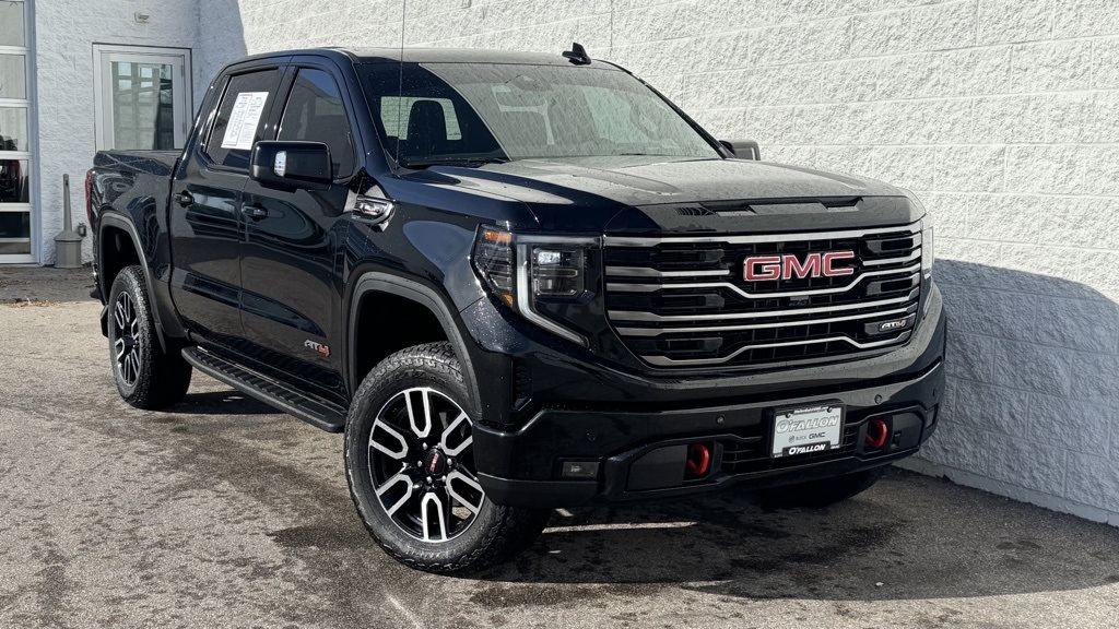 2025 GMC Sierra 1500 AT4 Crew Cab 4WD