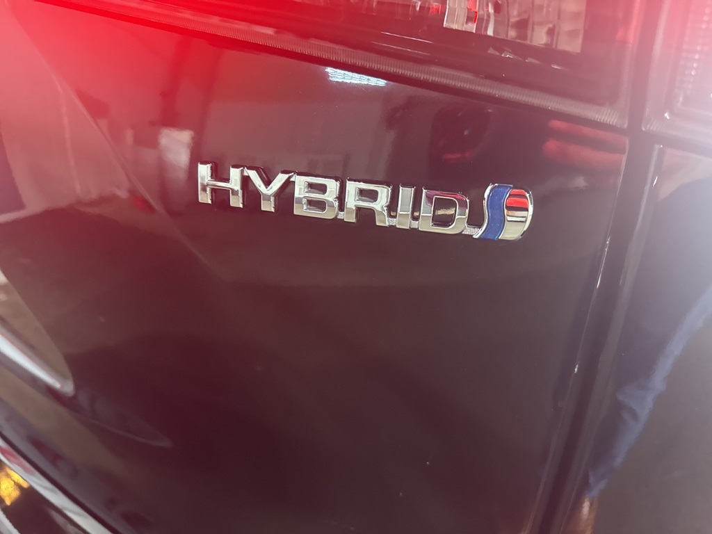 Thumbnail: 2023 Toyota Highlander - 18