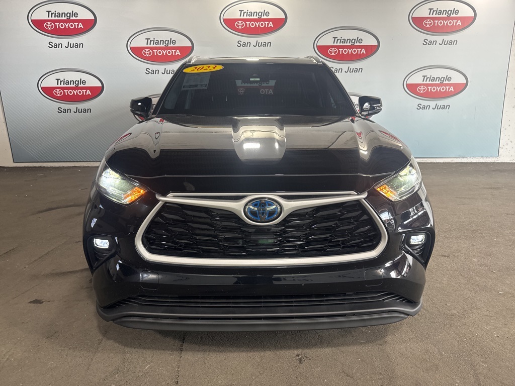 Thumbnail: 2023 Toyota Highlander - 2