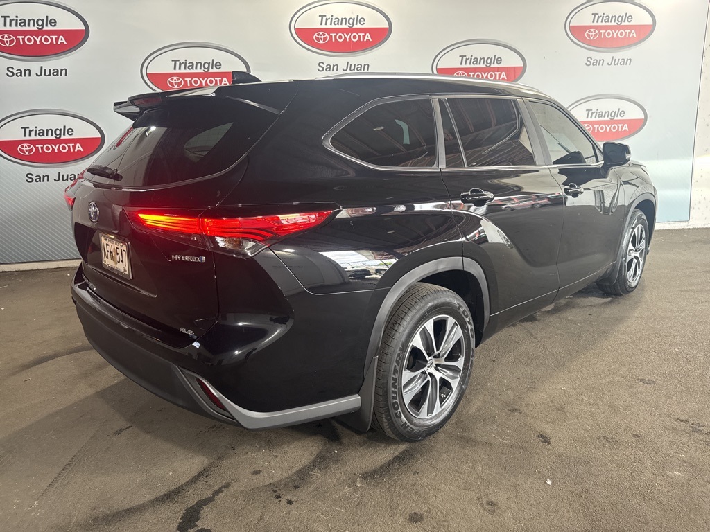 Thumbnail: 2023 Toyota Highlander - 4
