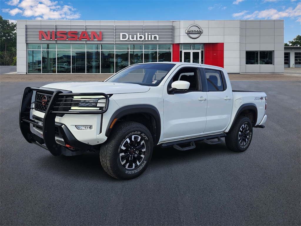 2023 Nissan Frontier PRO-4X Crew Cab 4WD