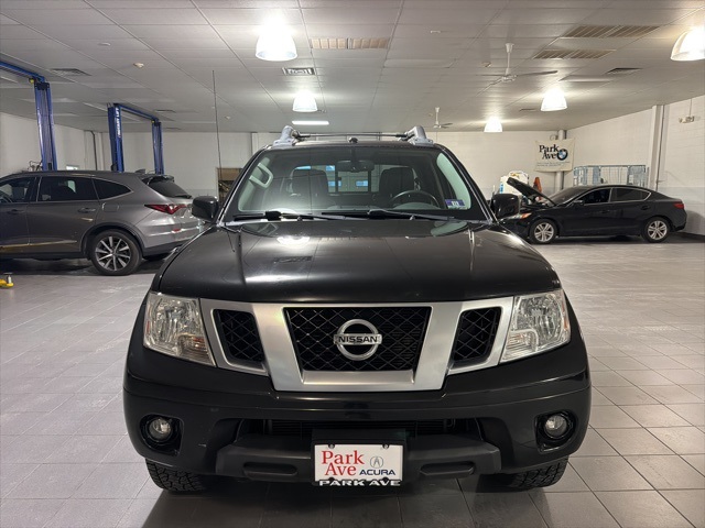 2017 Nissan Frontier PRO-4X Crew Cab 4WD