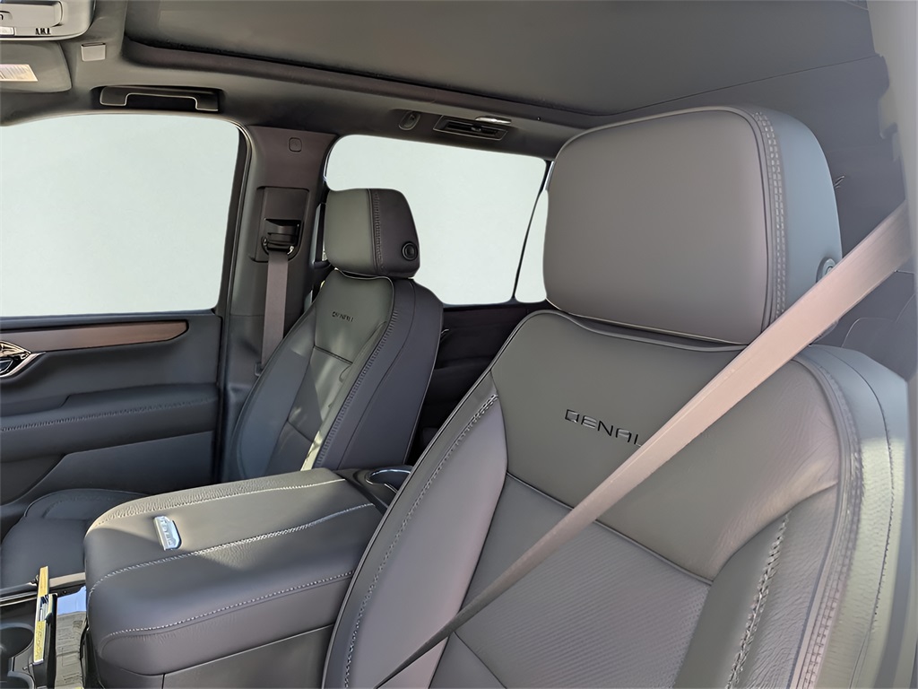 New Car 2025 Gmc Yukon Xl  Denali For Sale Under $100,000 In Austin, Texas