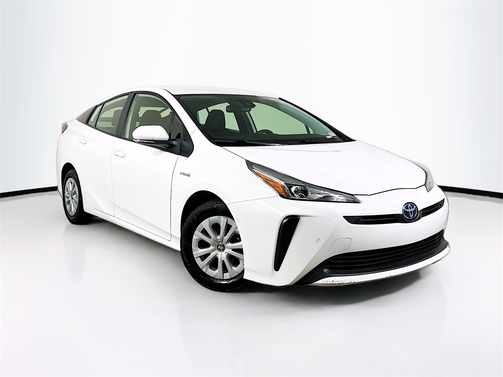 2022 Toyota Prius LE