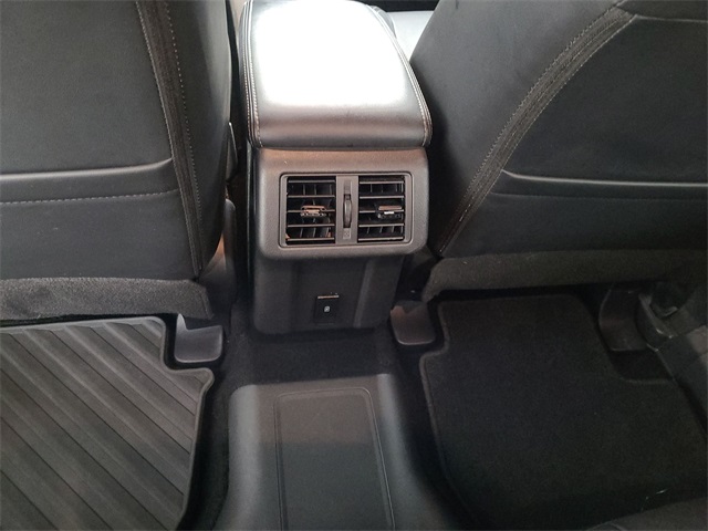 2020 – Mitsubishi – Outlander PHEV