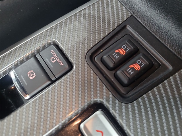 2020 – Mitsubishi – Outlander PHEV