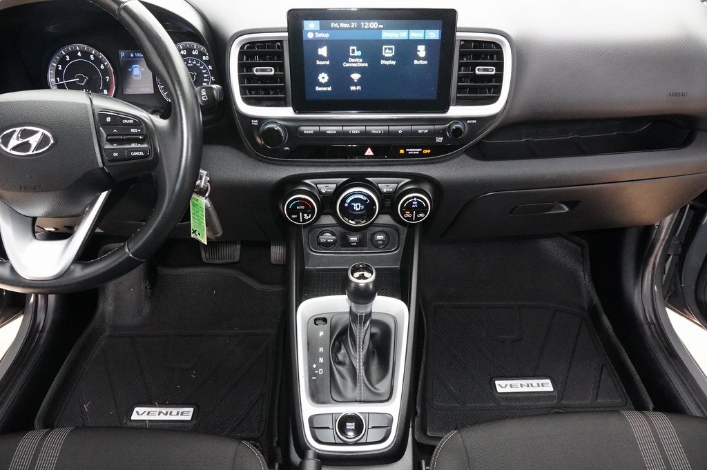 Used Car 2021 Hyundai Venue  Sel For Sale Under $12,000 In Weatherford, Texas