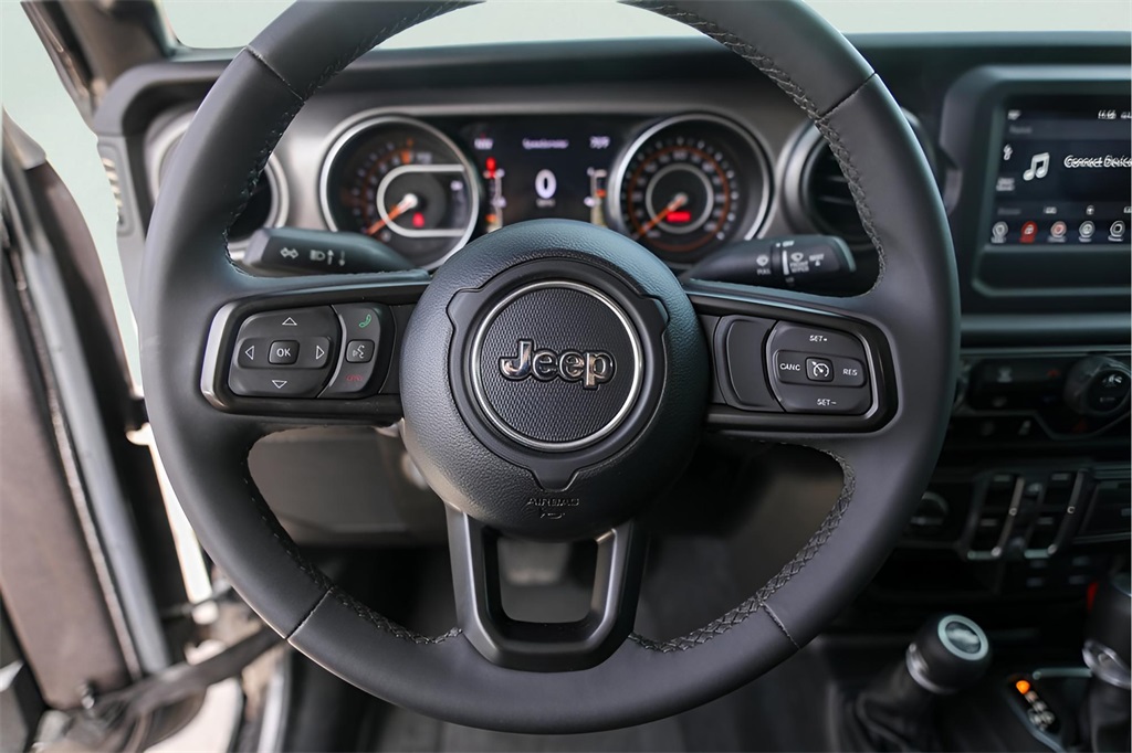 Used Car 2023 Jeep Gladiator  Willys For Sale Under $35,000 In Austin, Texas