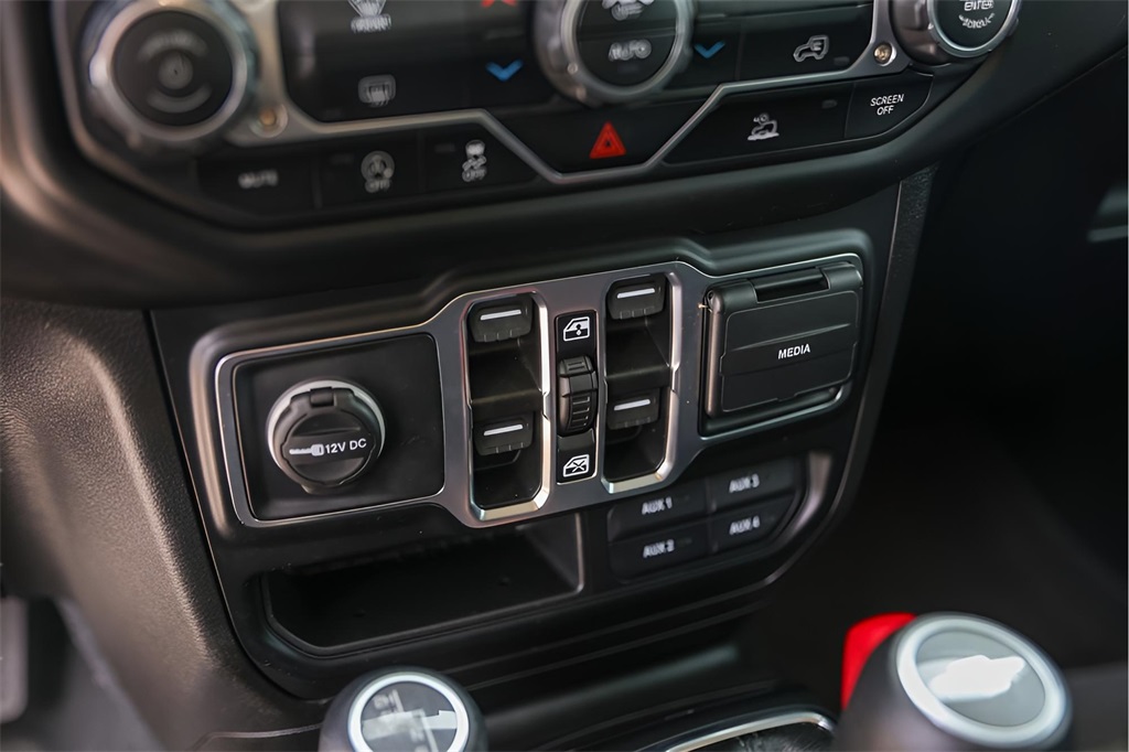 Used Car 2023 Jeep Gladiator  Willys For Sale Under $35,000 In Austin, Texas