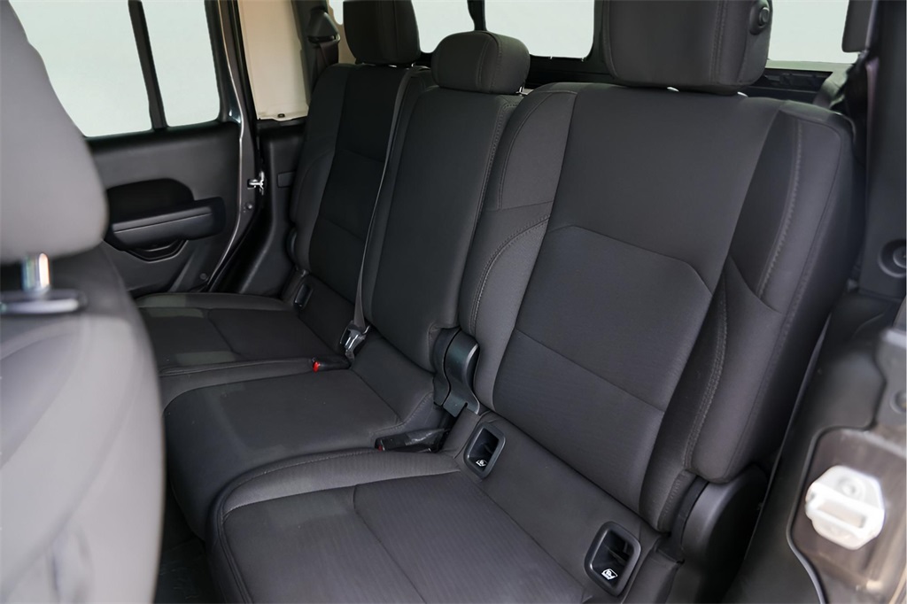 Used Car 2023 Jeep Gladiator  Willys For Sale Under $35,000 In Austin, Texas