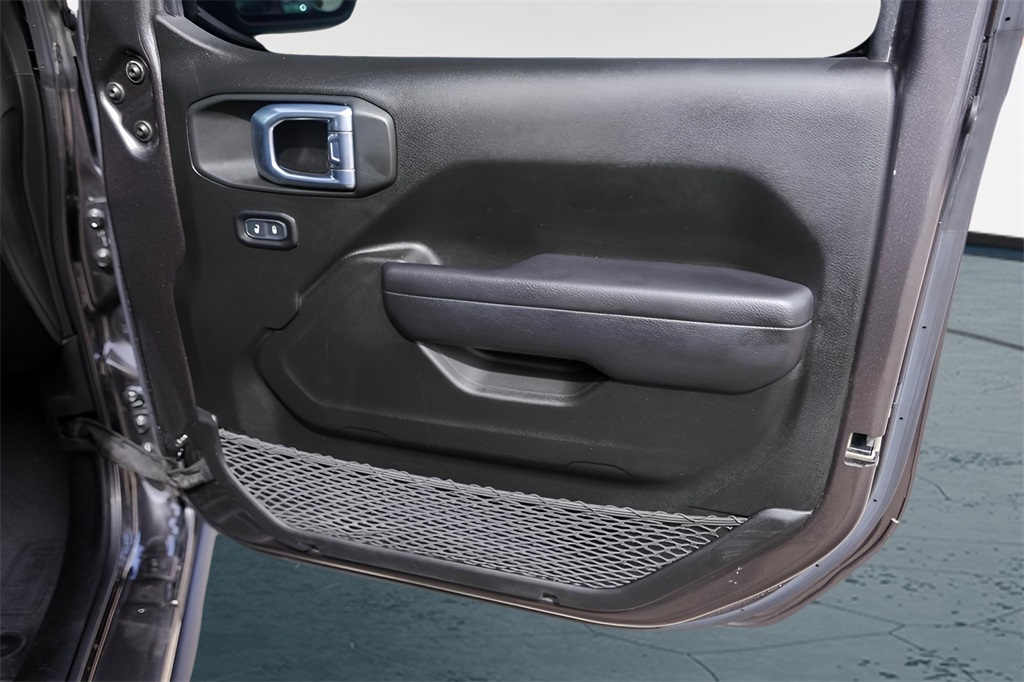 Used Car 2023 Jeep Gladiator  Willys For Sale Under $35,000 In Austin, Texas