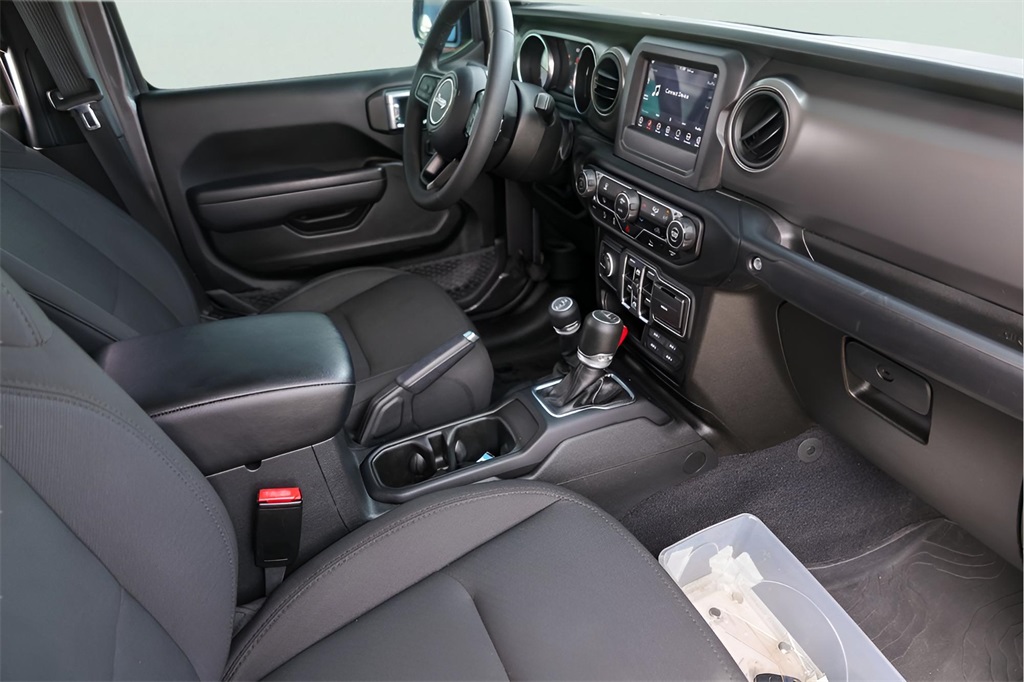 Used Car 2023 Jeep Gladiator  Willys For Sale Under $35,000 In Austin, Texas