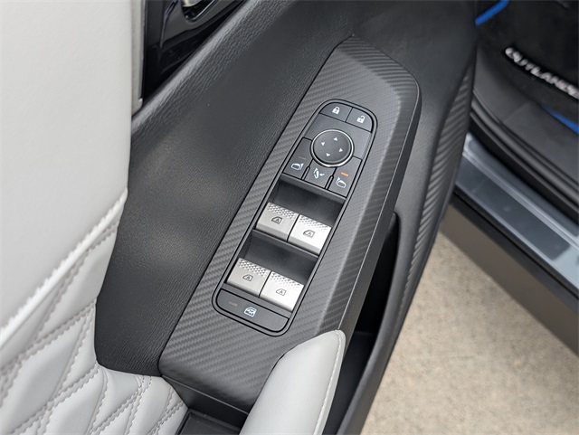 2025 Mitsubishi Outlander PHEV SEL Gray at North Houston Mitsubishi