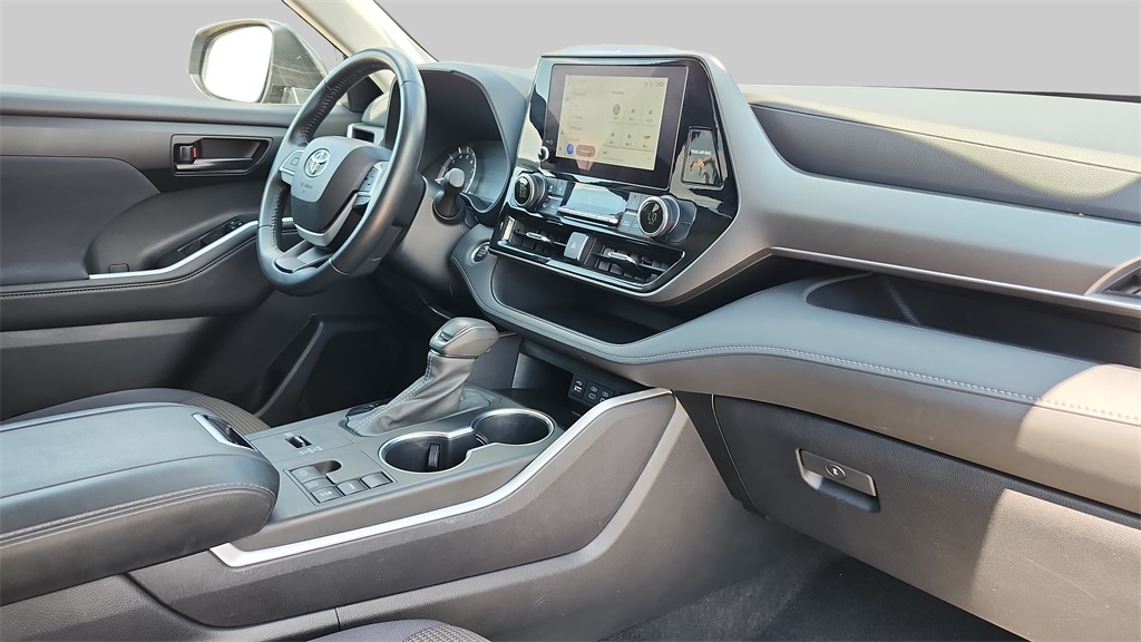 2024 Toyota Highlander