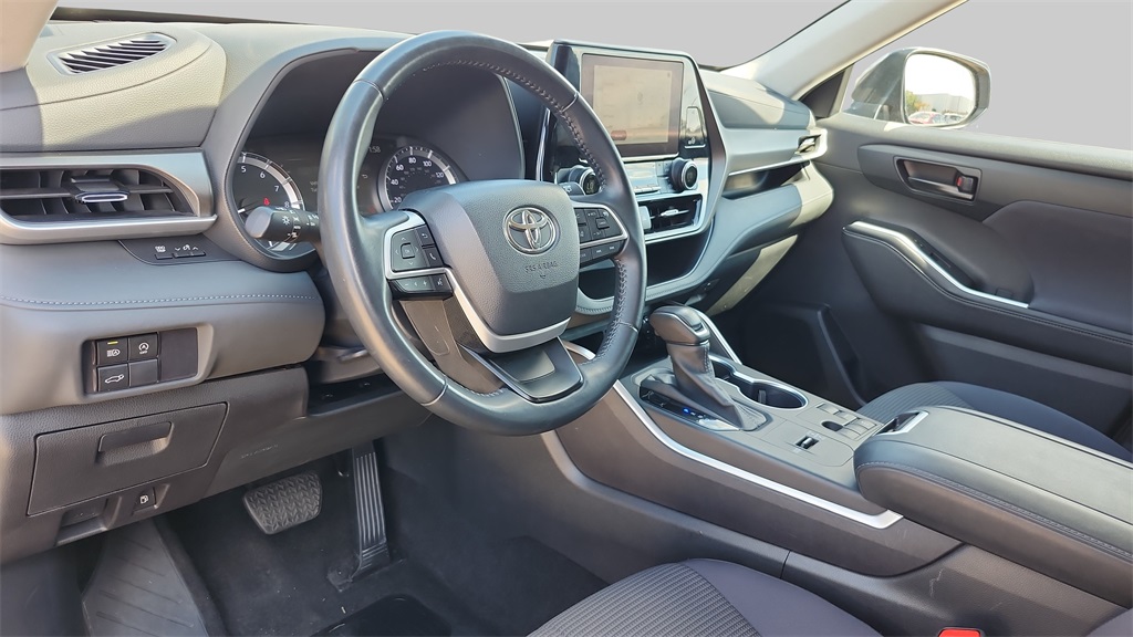 2024 Toyota Highlander