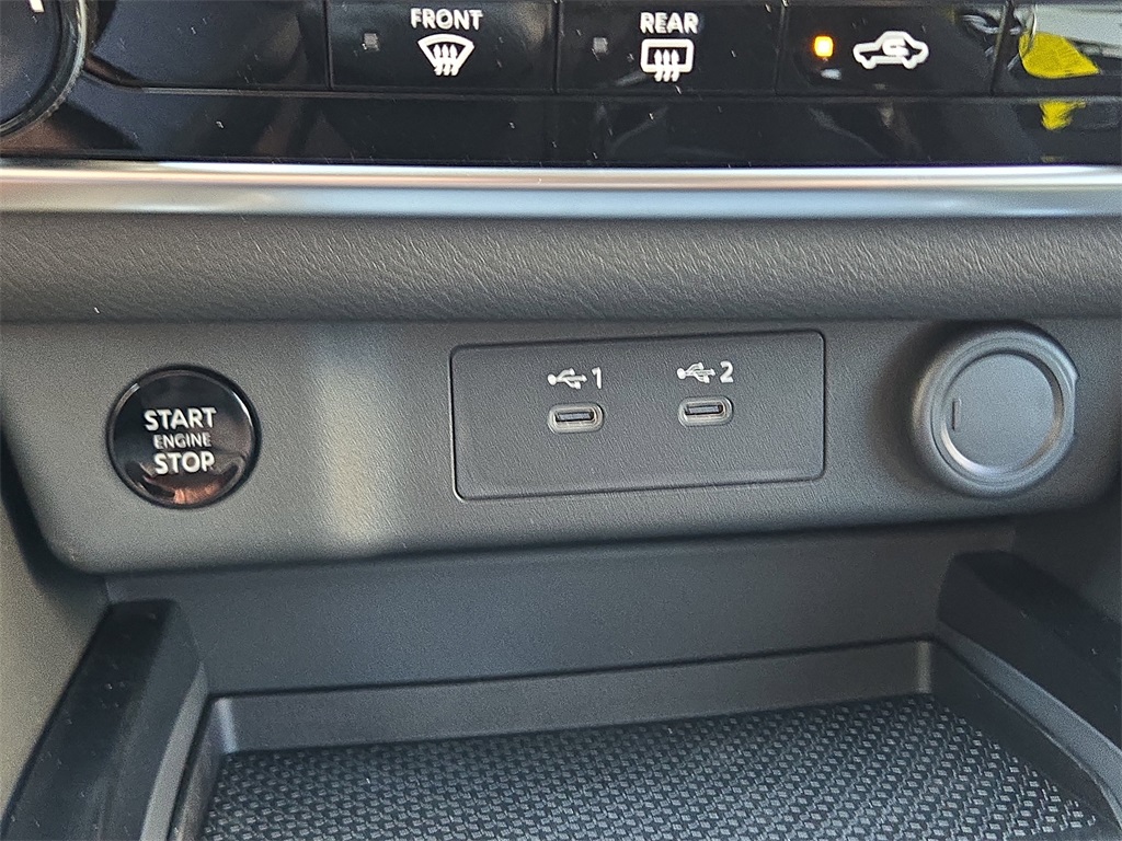 2026 Nissan Rogue S photo 13