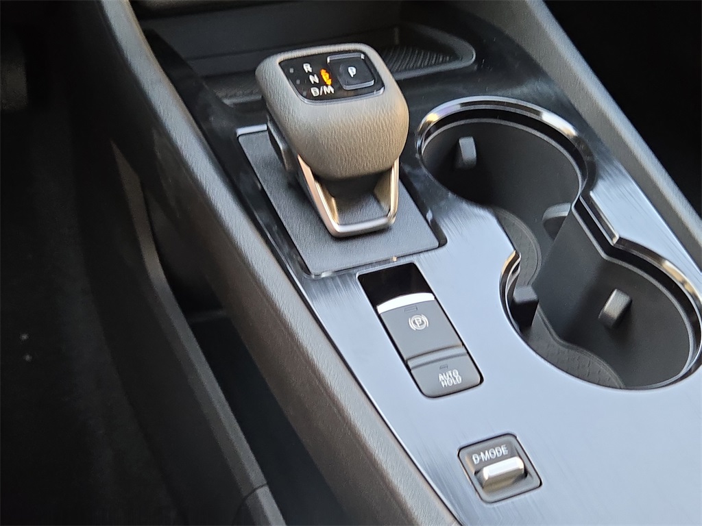 2026 Nissan Rogue S photo 14