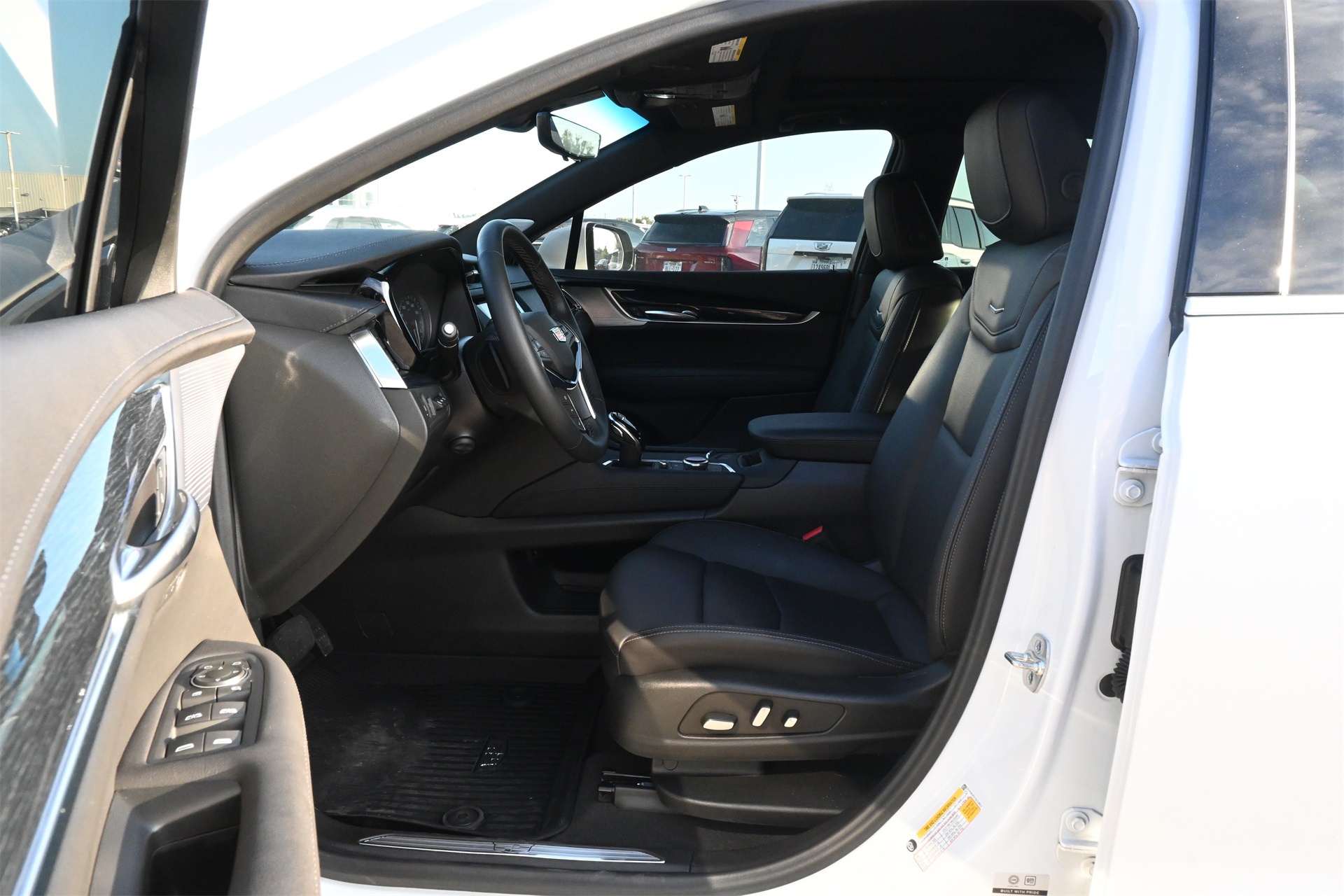 2025 Cadillac XT5 Premium Luxury White at Bayway Cadillac of The Woodlands