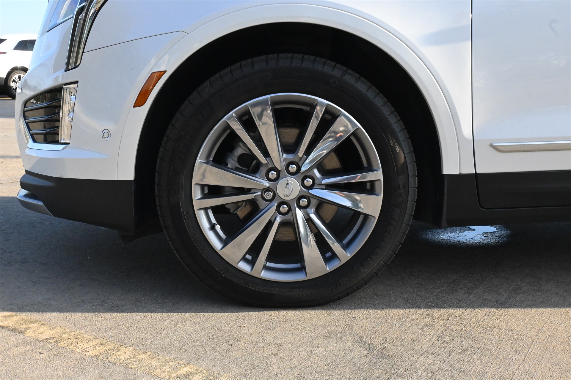 2025 Cadillac XT5 Premium Luxury White at Bayway Cadillac of The Woodlands