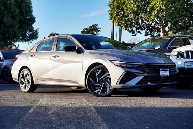 2025 Hyundai Elantra Hybrid SEL Sport
