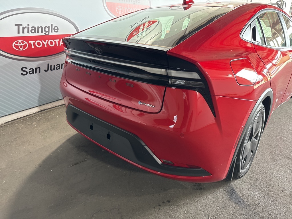Thumbnail: 2025 Toyota Prius - 17