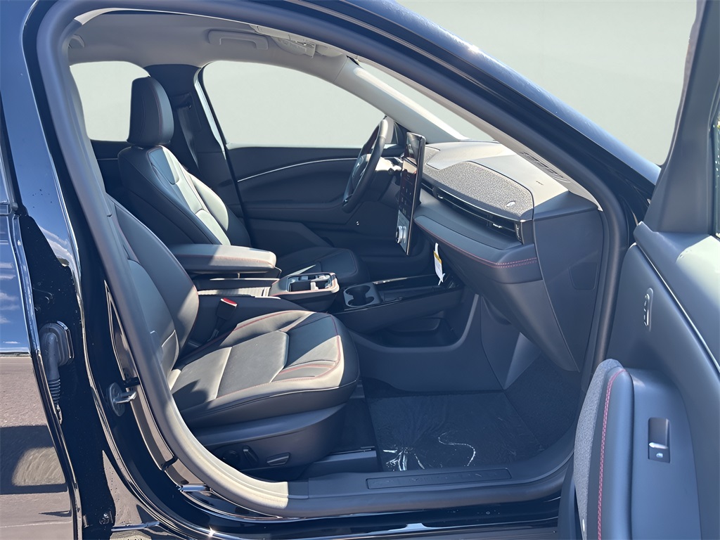 2025 Ford Mustang Mach-E