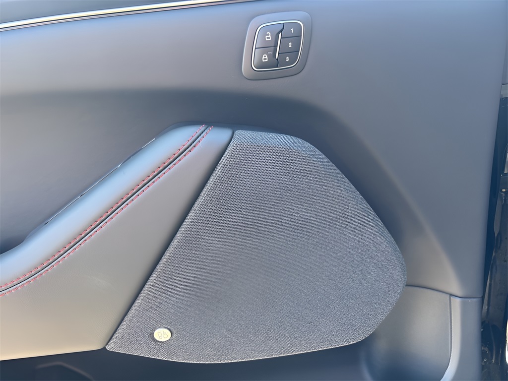 2025 Ford Mustang Mach-E