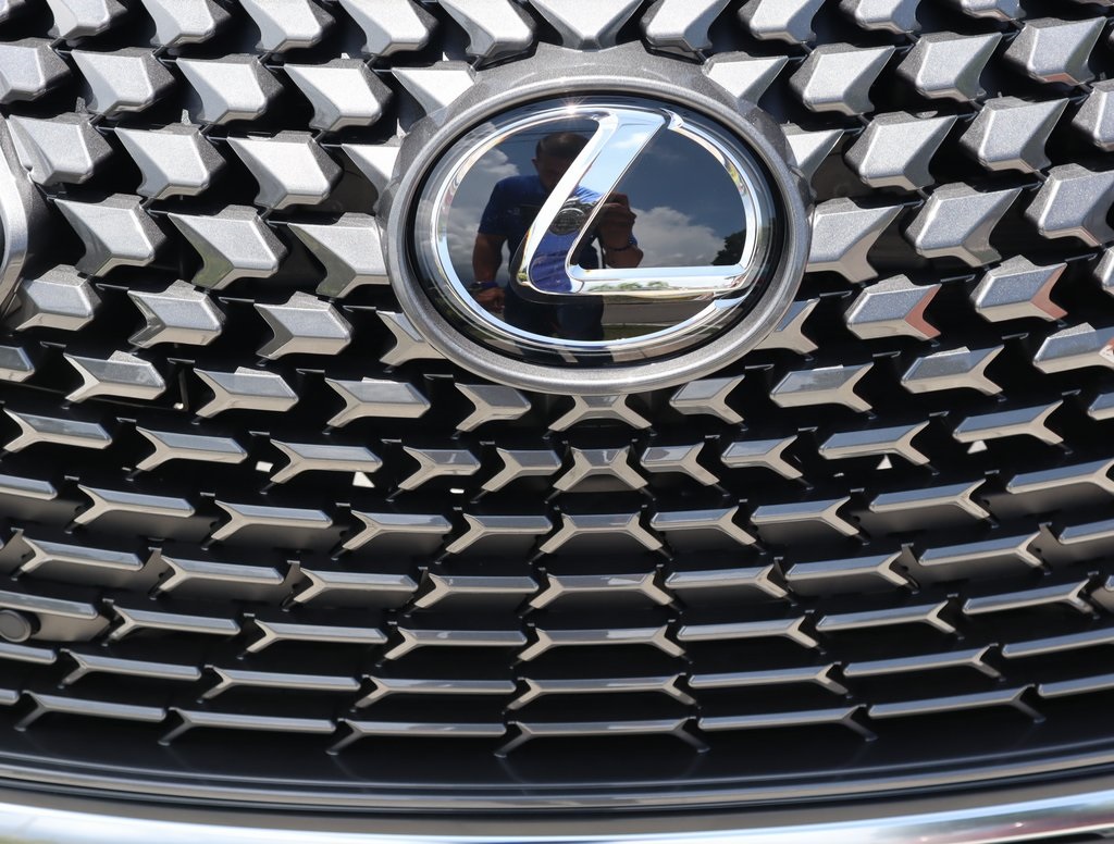 Thumbnail: 2025 Lexus UX - 17