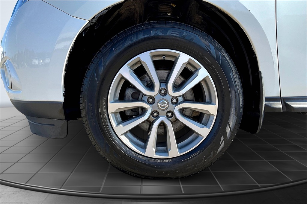 2014 Nissan Pathfinder S White at DeMontrond Mazda