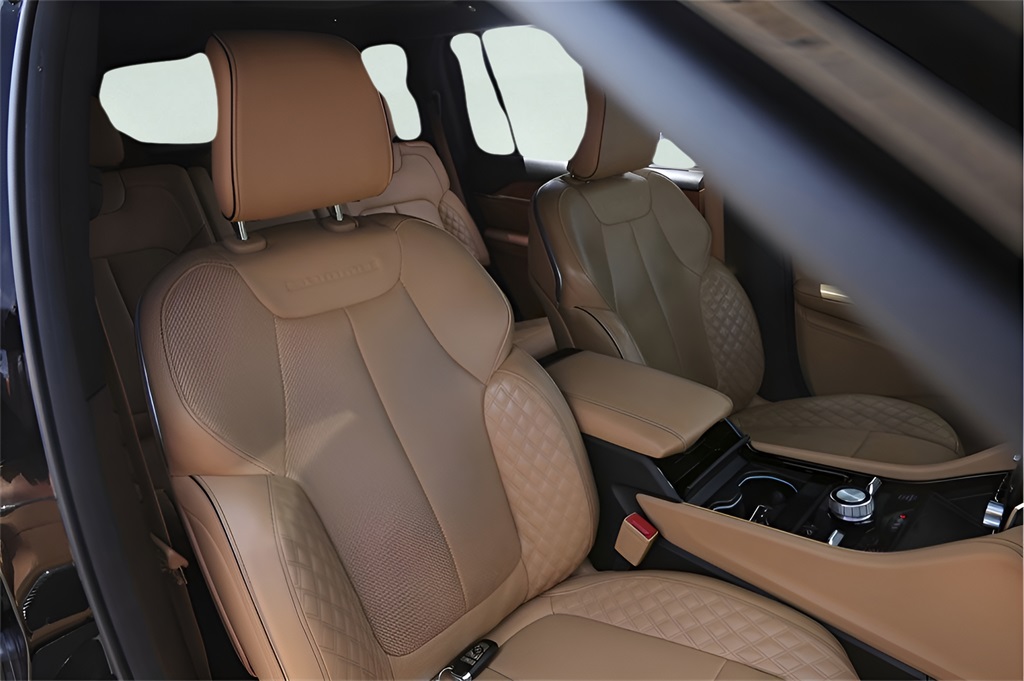 Used Car 2023 Jeep Grand Cherokee L  Summit For Sale Under $50,000 In Austin, Texas