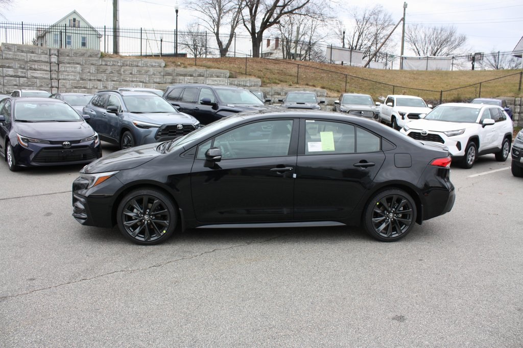 2026 Toyota Corolla SE photo 2
