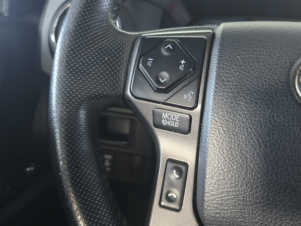 Thumbnail: 2016 Toyota Tacoma - 11