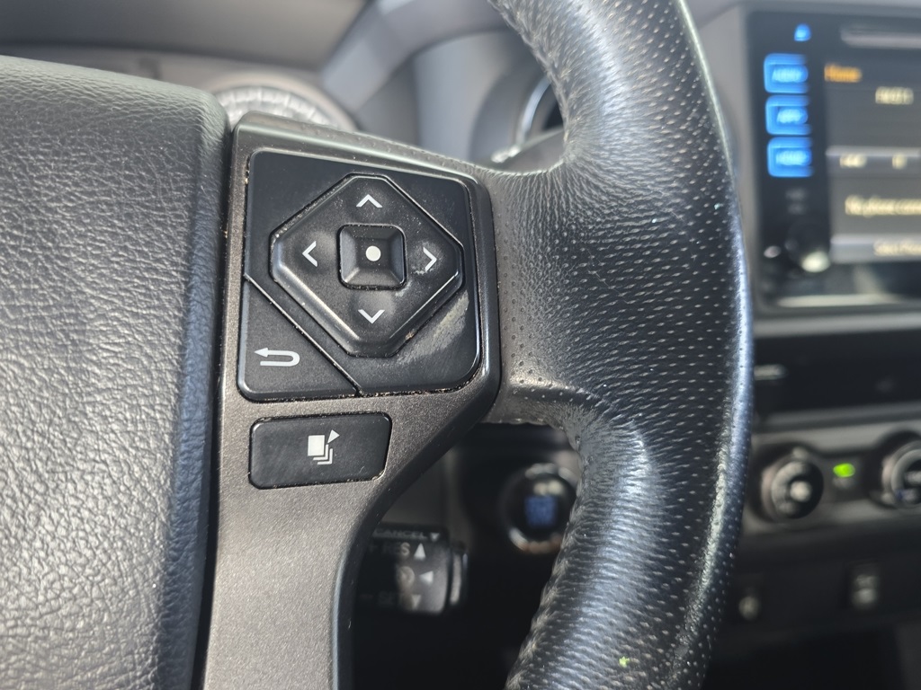 Thumbnail: 2016 Toyota Tacoma - 12