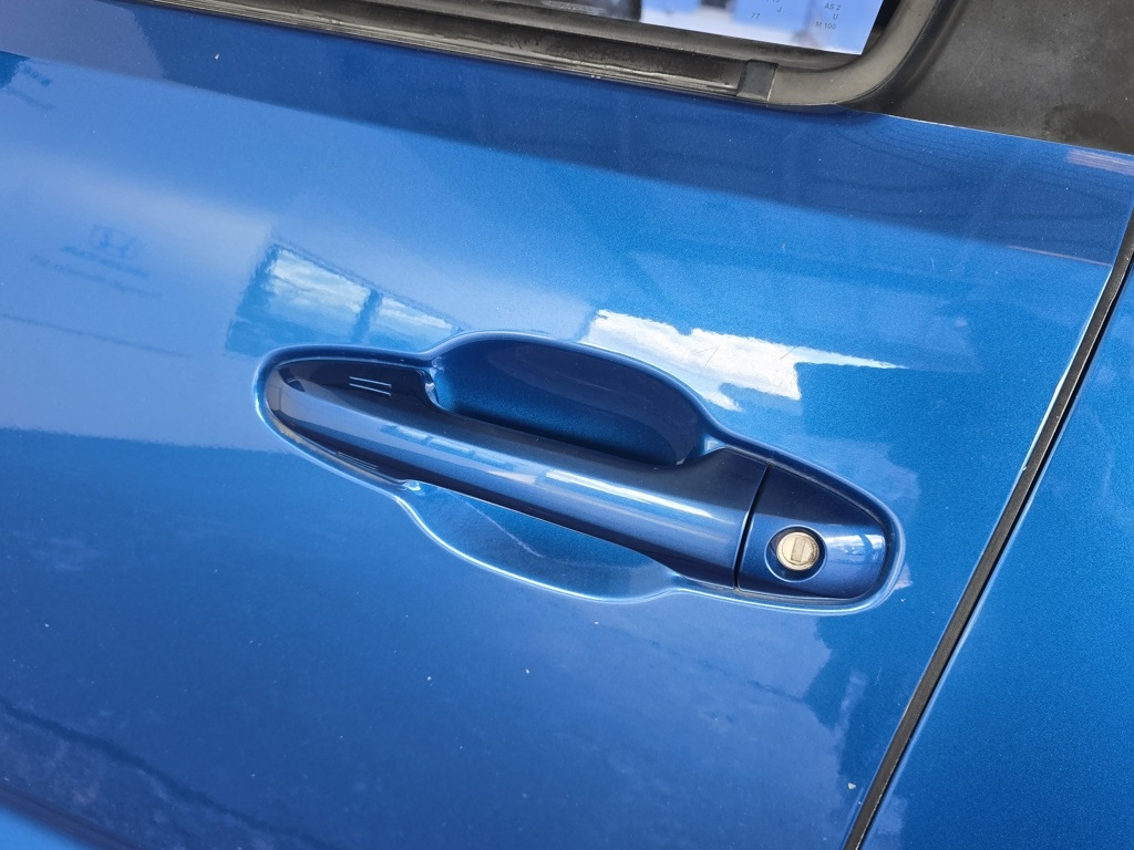 Thumbnail: 2016 Toyota Tacoma - 15