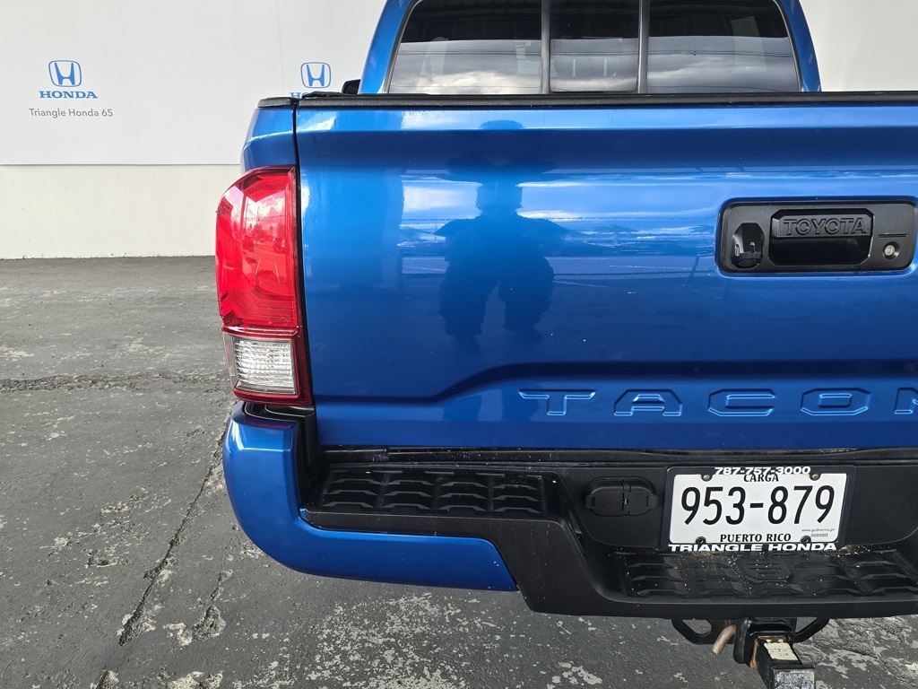 Thumbnail: 2016 Toyota Tacoma - 22