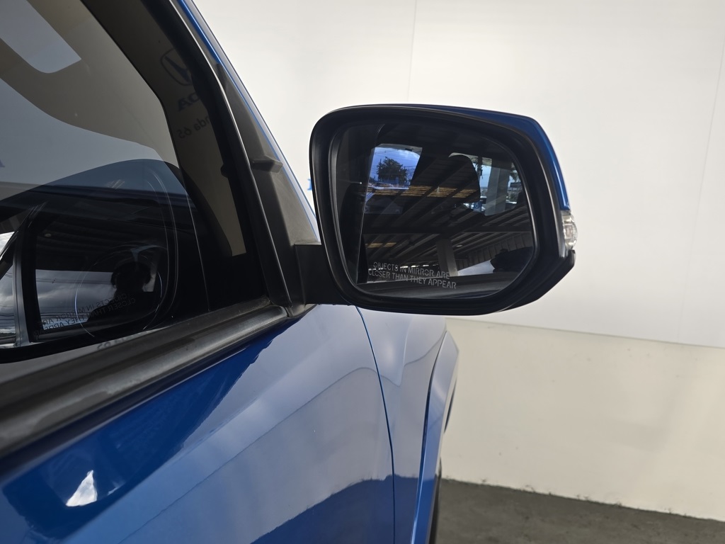 Thumbnail: 2016 Toyota Tacoma - 25