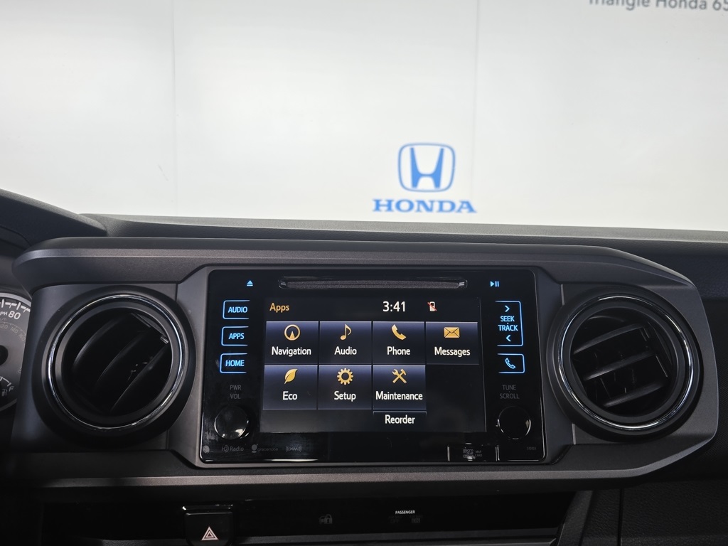 Thumbnail: 2016 Toyota Tacoma - 7