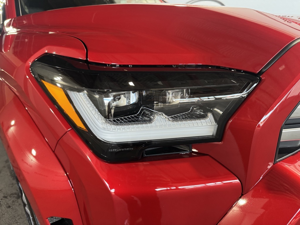 Thumbnail: 2025 Toyota 4Runner - 12