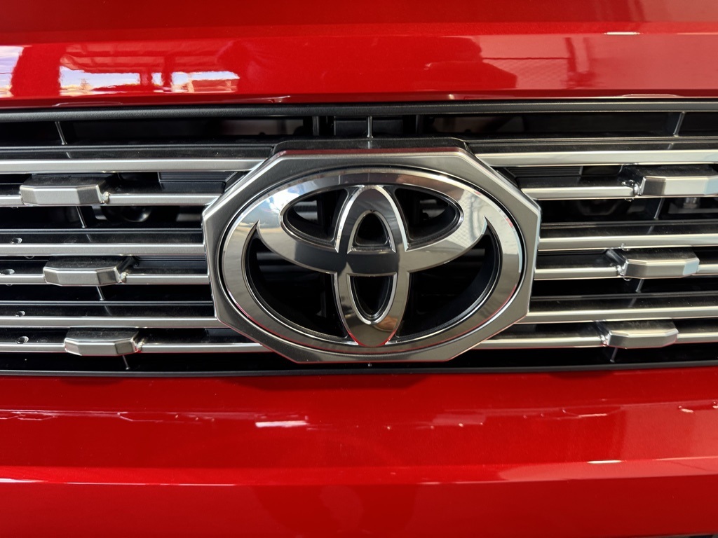 Thumbnail: 2025 Toyota 4Runner - 15