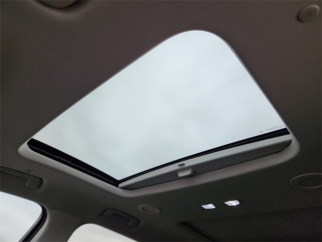 Used Car 2021 Chevrolet Traverse  Premier For Sale Under $30,000 In Plainview, Texas