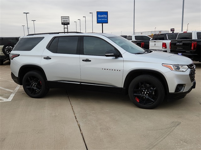 Used Car 2021 Chevrolet Traverse  Premier For Sale Under $30,000 In Plainview, Texas