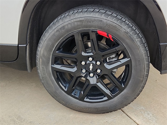 Used Car 2021 Chevrolet Traverse  Premier For Sale Under $30,000 In Plainview, Texas