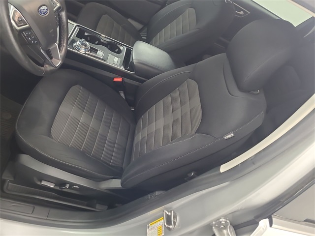 2019 – Ford – Edge