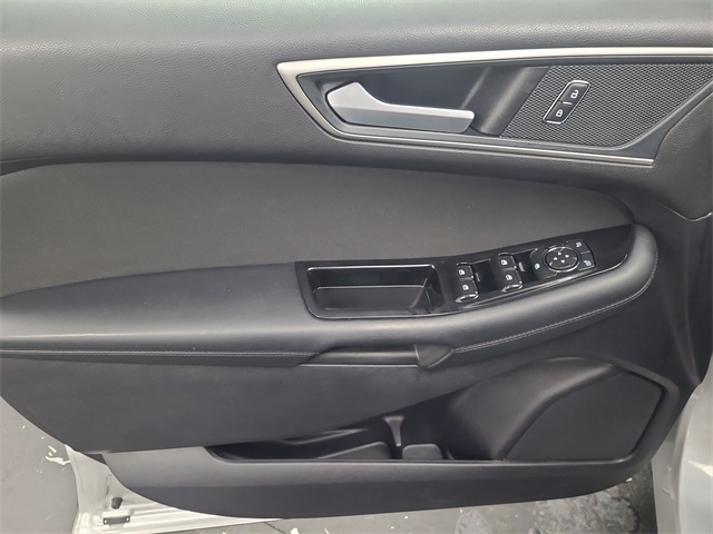 2019 – Ford – Edge