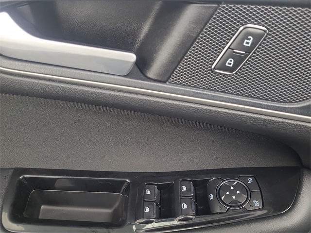 2019 – Ford – Edge
