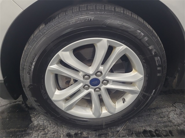 2019 – Ford – Edge